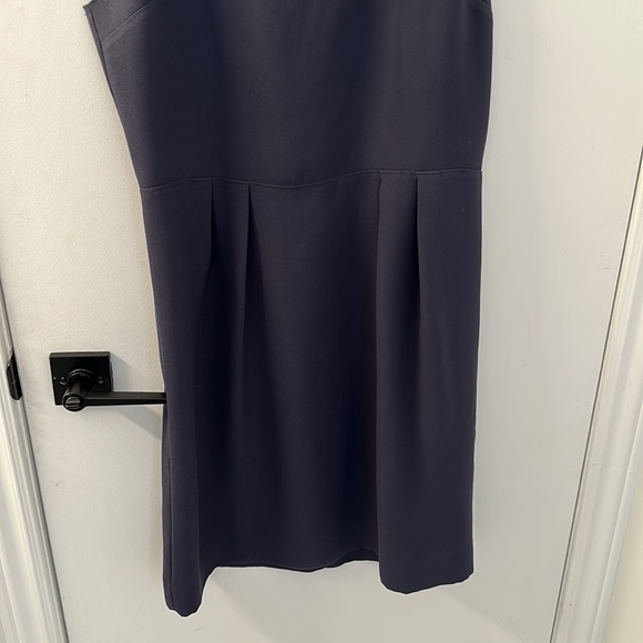 Navy sleeveless dress. - Picture 3 of 6